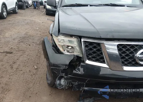 2006 Nissan Pathfinder S z USA, uszkodzony, nr VIN 5N1AR18U96C601563